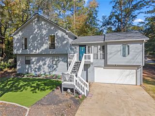 1071 Ferry Creek Way, Acworth, GA 30102