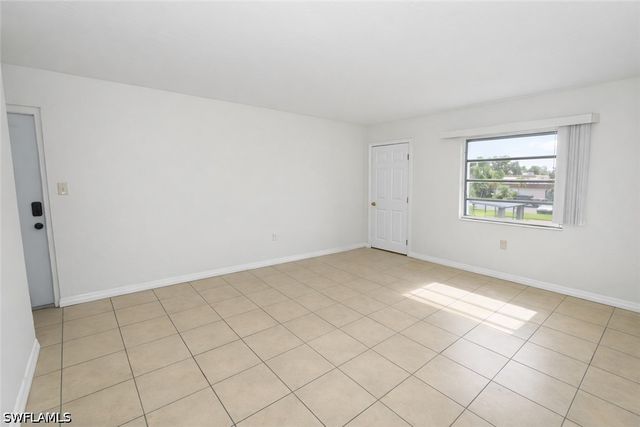2828 Jackson ST C5, Fort Myers, FL 33901