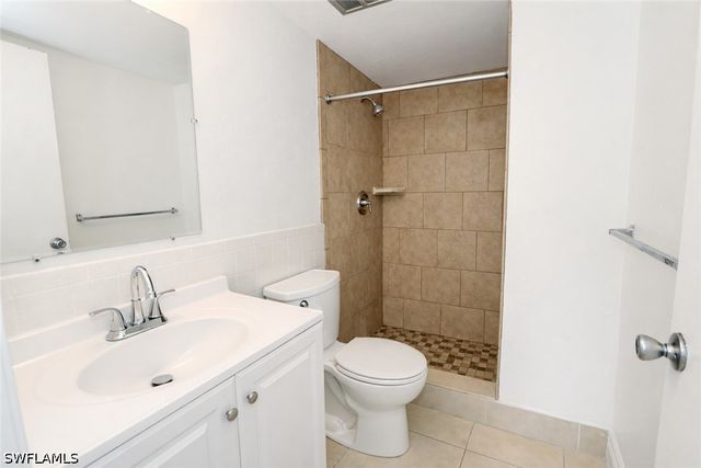 2828 Jackson ST C5, Fort Myers, FL 33901
