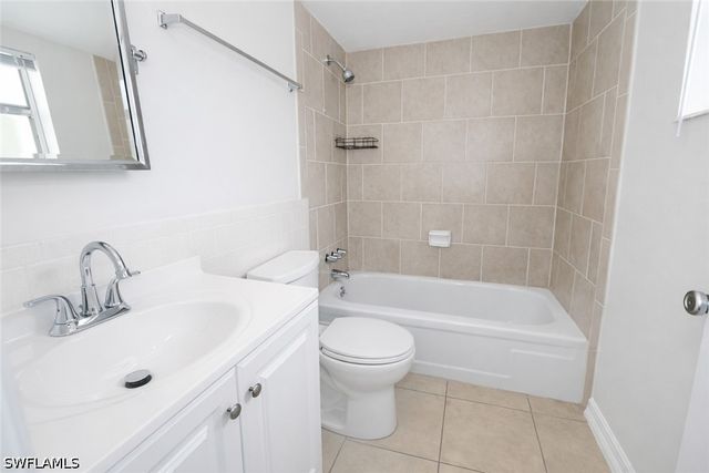 2828 Jackson ST C5, Fort Myers, FL 33901