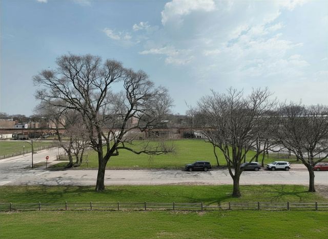 5415 S Prairie Avenue, Chicago, IL 60615