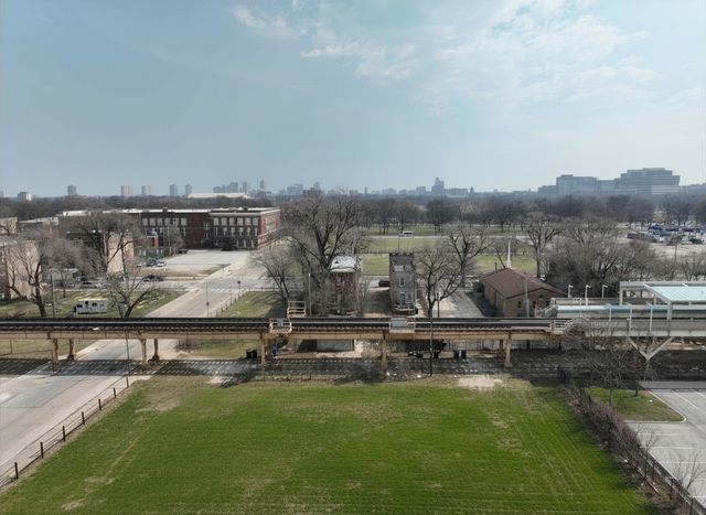 5415 S Prairie Avenue, Chicago, IL 60615