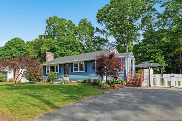 2 Fairmeadow, Wilmington, MA 01887