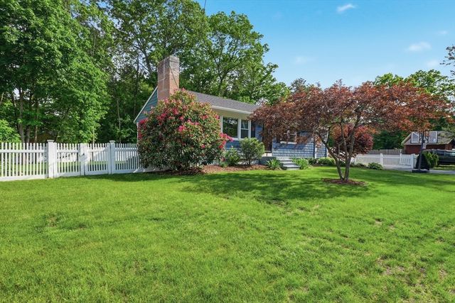 2 Fairmeadow, Wilmington, MA 01887