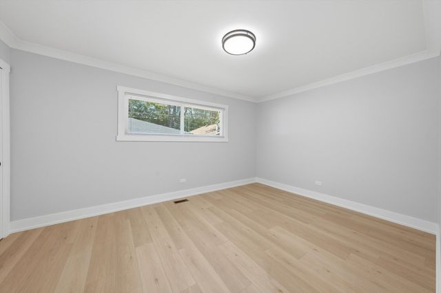10422 S Green Bay Avenue, Chicago, IL 60617