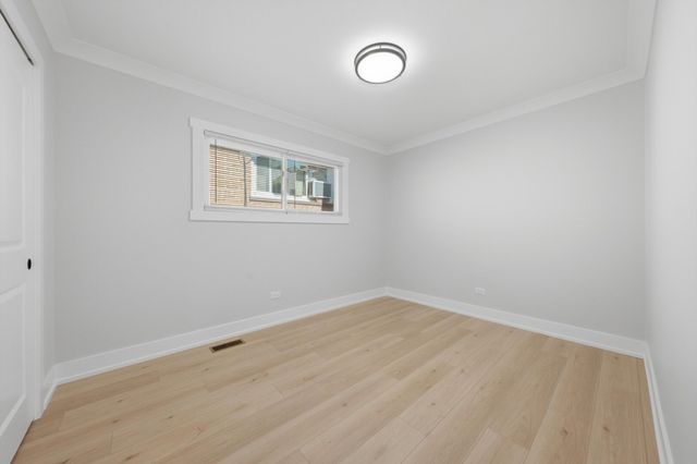 10422 S Green Bay Avenue, Chicago, IL 60617