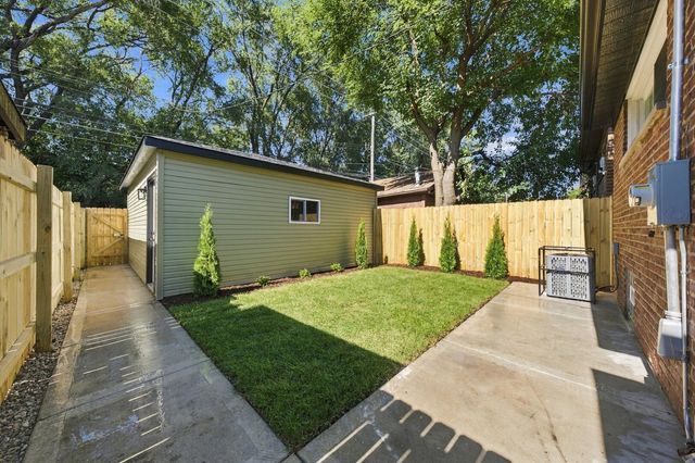 10422 S Green Bay Avenue, Chicago, IL 60617
