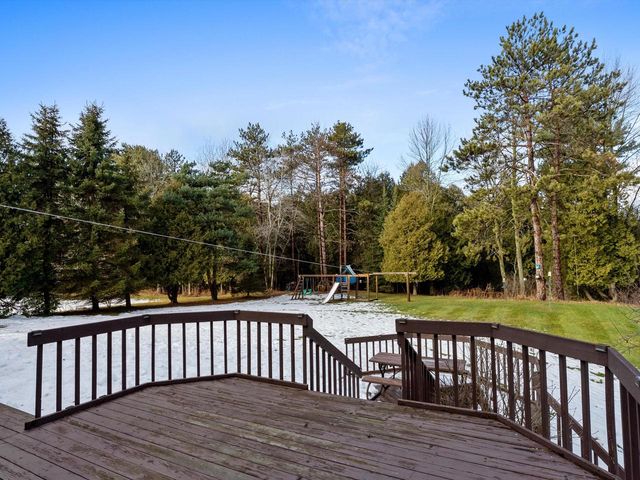 7351 Pine Grove LANE, Two Rivers, WI 54241