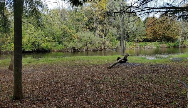 7351 Pine Grove LANE, Two Rivers, WI 54241