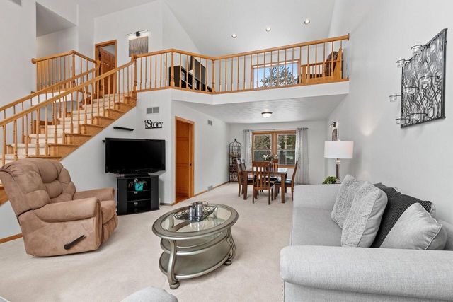 7351 Pine Grove LANE, Two Rivers, WI 54241