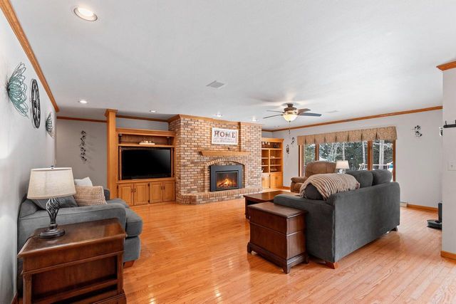 7351 Pine Grove LANE, Two Rivers, WI 54241