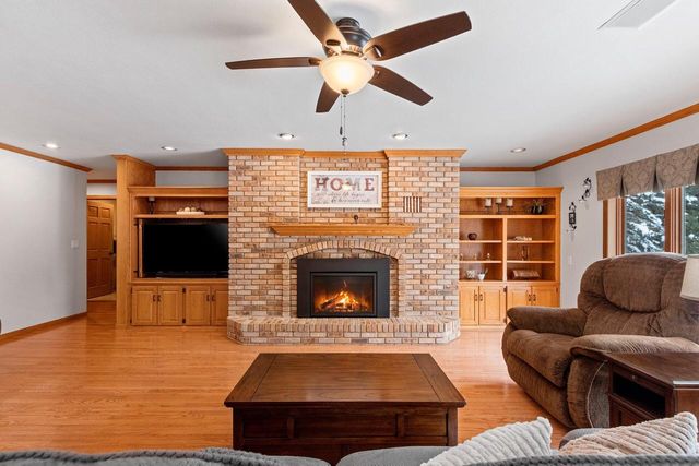 7351 Pine Grove LANE, Two Rivers, WI 54241