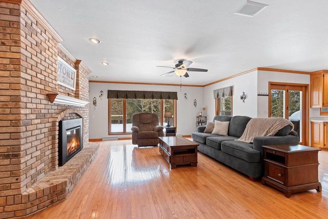 7351 Pine Grove LANE, Two Rivers, WI 54241