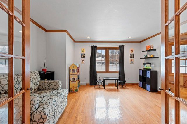 7351 Pine Grove LANE, Two Rivers, WI 54241