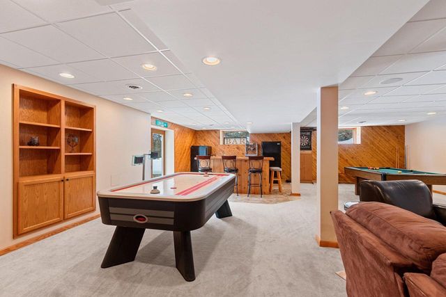 7351 Pine Grove LANE, Two Rivers, WI 54241