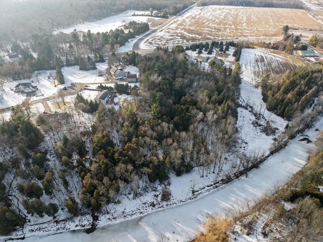 7351 Pine Grove LANE, Two Rivers, WI 54241