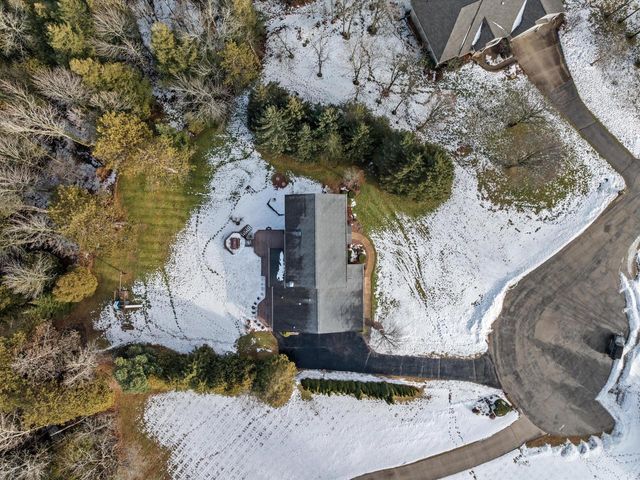 7351 Pine Grove LANE, Two Rivers, WI 54241