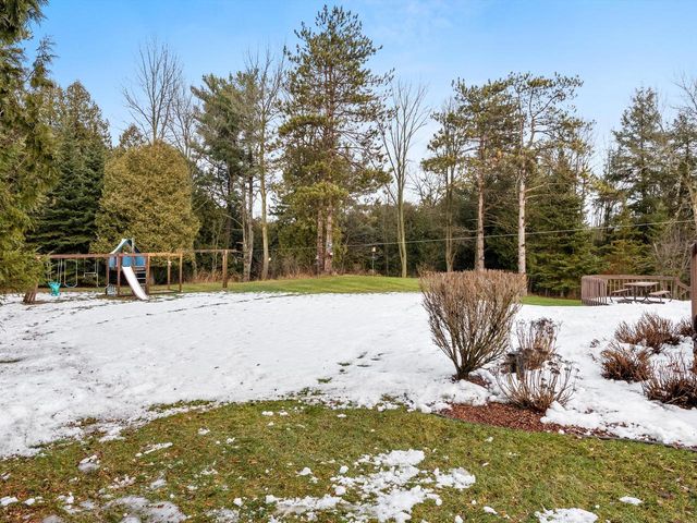 7351 Pine Grove LANE, Two Rivers, WI 54241