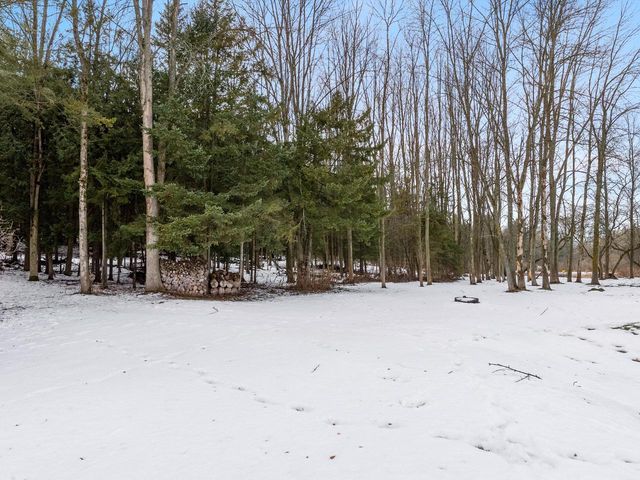 7351 Pine Grove LANE, Two Rivers, WI 54241