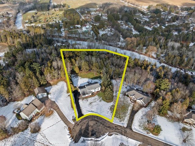 7351 Pine Grove LANE, Two Rivers, WI 54241