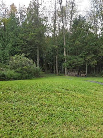 7351 Pine Grove LANE, Two Rivers, WI 54241