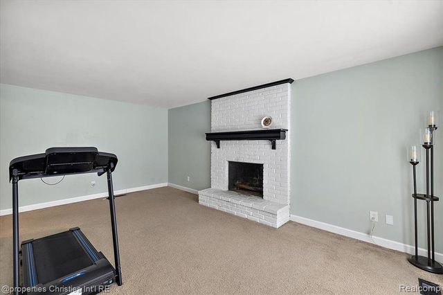 2482 Brenthaven Drive, Bloomfield Village, MI 48304