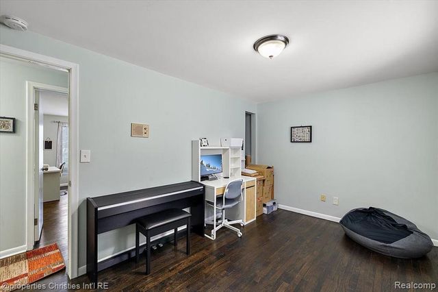 2482 Brenthaven Drive, Bloomfield Village, MI 48304