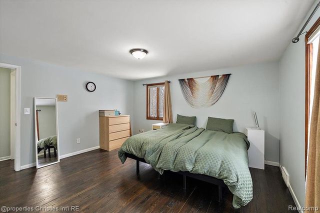 2482 Brenthaven Drive, Bloomfield Village, MI 48304