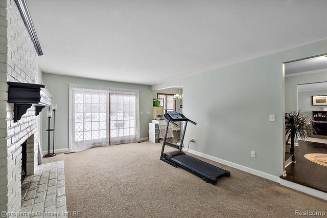 2482 Brenthaven Drive, Bloomfield Village, MI 48304