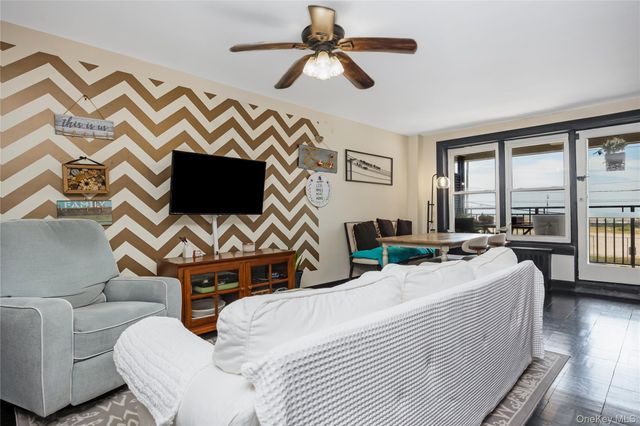 1 East Broadway 2N, Long Beach, NY 11561