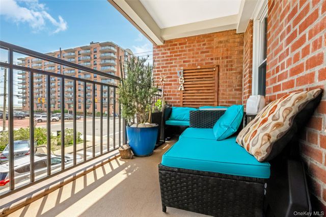1 East Broadway 2N, Long Beach, NY 11561