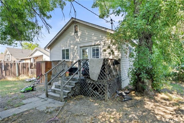 1220 5th Ave, Corning, CA 96021