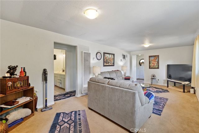 1220 5th Ave, Corning, CA 96021