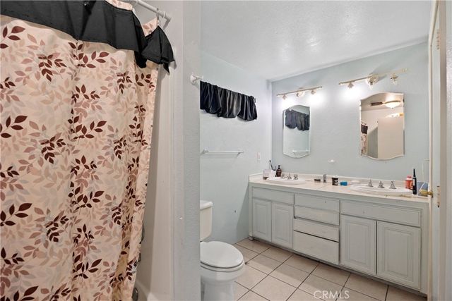 1220 5th Ave, Corning, CA 96021