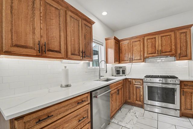 53303 Nadine Street, South Bend, IN 46637