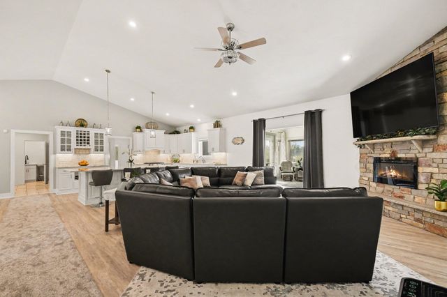 53303 Nadine Street, South Bend, IN 46637