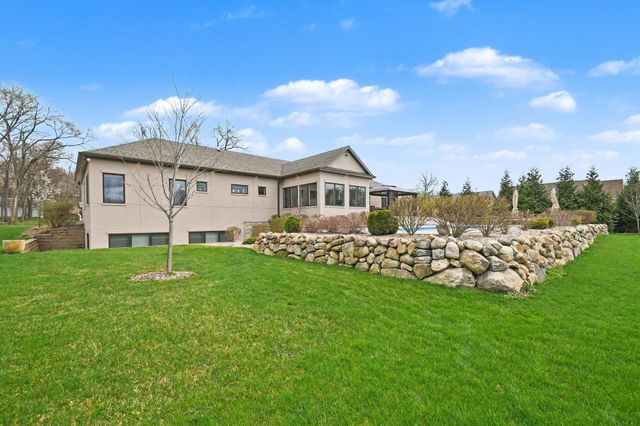 53303 Nadine Street, South Bend, IN 46637