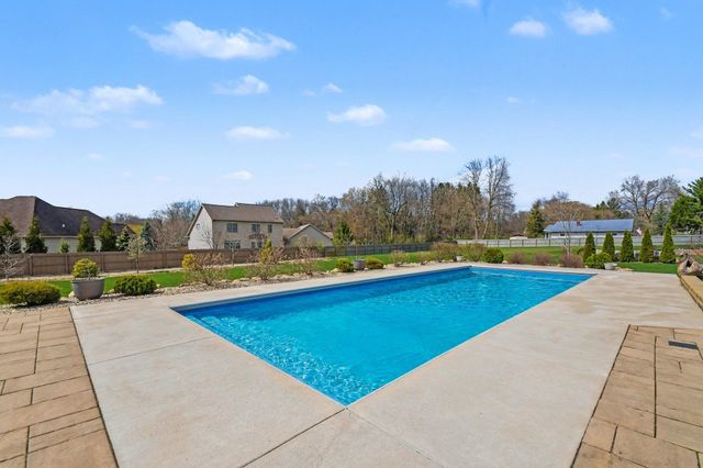 53303 Nadine Street, South Bend, IN 46637