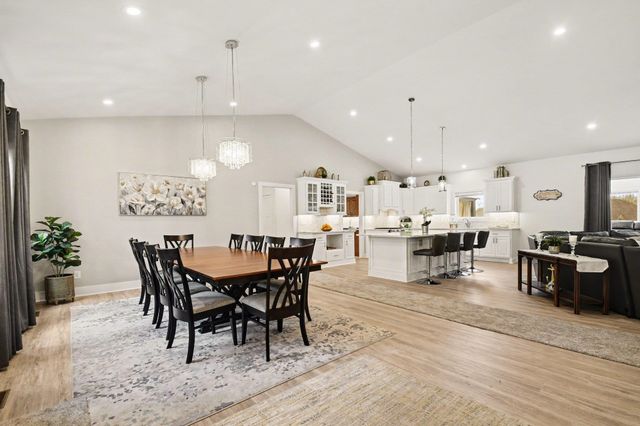 53303 Nadine Street, South Bend, IN 46637