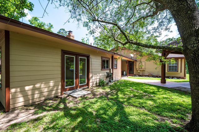 2870 Fostoria Tram Road, Cleveland, TX 77328
