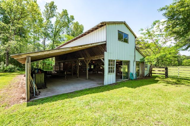 2870 Fostoria Tram Road, Cleveland, TX 77328