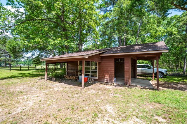2870 Fostoria Tram Road, Cleveland, TX 77328