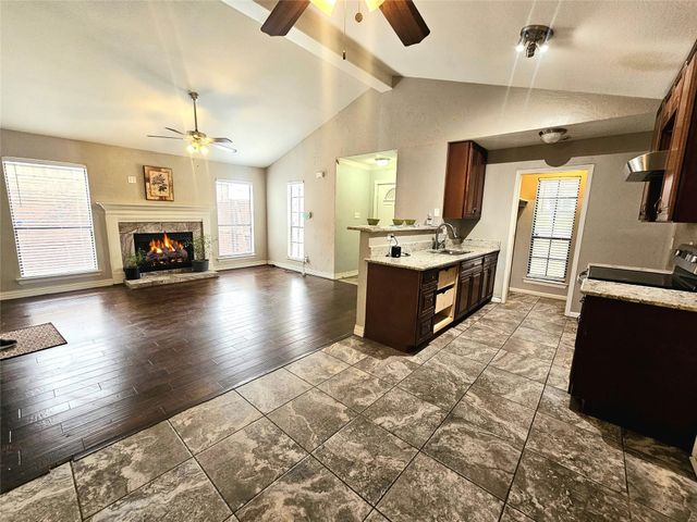 318 Teakwood Lane, Lewisville, TX 75067