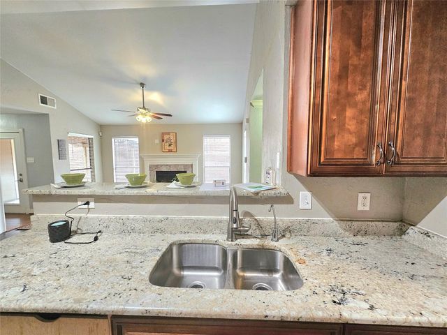 318 Teakwood Lane, Lewisville, TX 75067