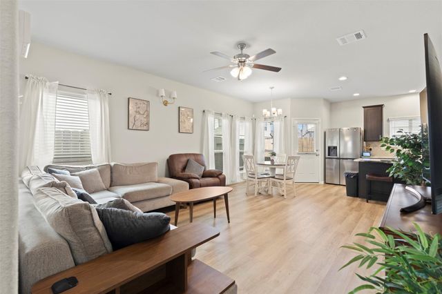 6444 Wenlock Drive, Houston, TX 77048