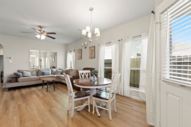 6444 Wenlock Drive, Houston, TX 77048