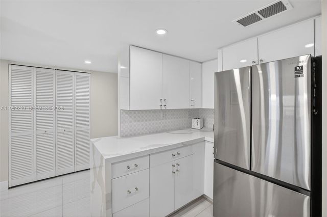 3000 E Sunrise Blvd 14C, Fort Lauderdale, FL 33304