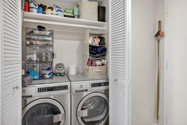 3000 E Sunrise Blvd 14C, Fort Lauderdale, FL 33304