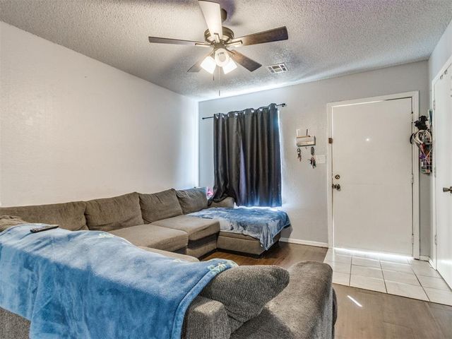 511 Holsey Drive, Noble, OK 73068