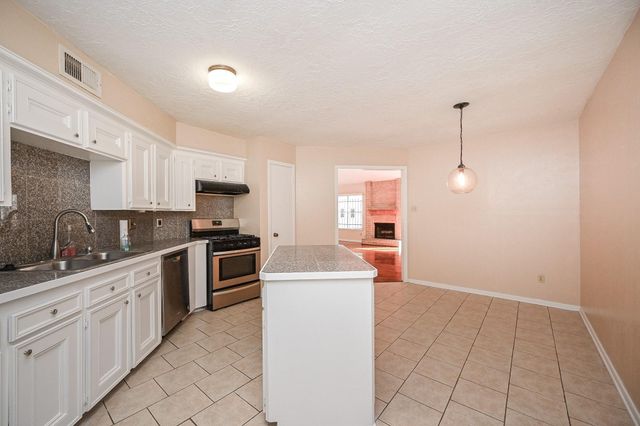 7918 Chancel Drive, Houston, TX 77071